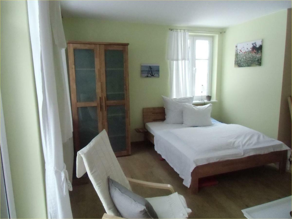 Fewo 1 Waren Mueritz - Haus Buchen Am Tiefwarensee - 1 Zi エクステリア 写真